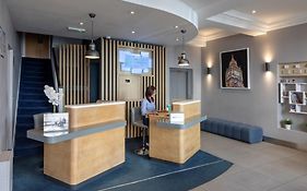 Holiday Inn Express London Victoria By Ihg
